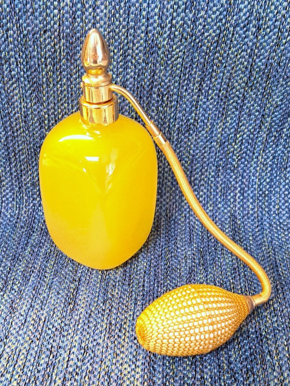 VINTAGE YELLOW MURANO GLASS PERFUME BOTTLE W WORKING BULB ATOMIZER W STICKER